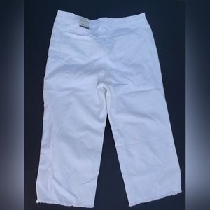 Women's High Rise Wide Leg Crop Jeans